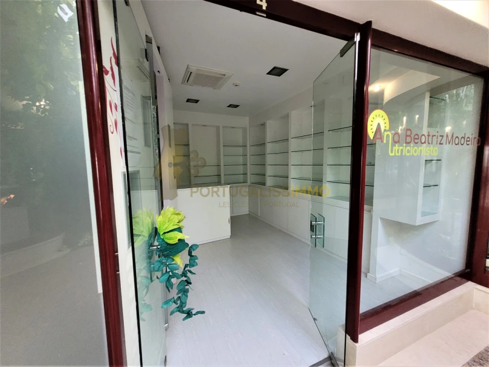 Loja para Arrendamento em São João Baptista e Santa Maria dos Olivais Foto 7