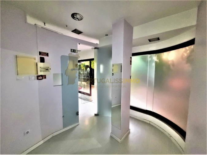 Loja para Arrendamento em São João Baptista e Santa Maria dos Olivais Foto 12