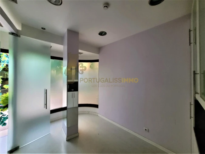 Loja para Arrendamento em São João Baptista e Santa Maria dos Olivais Foto 13