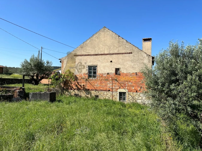 Moradia T2 para Venda em Chãos Foto 31