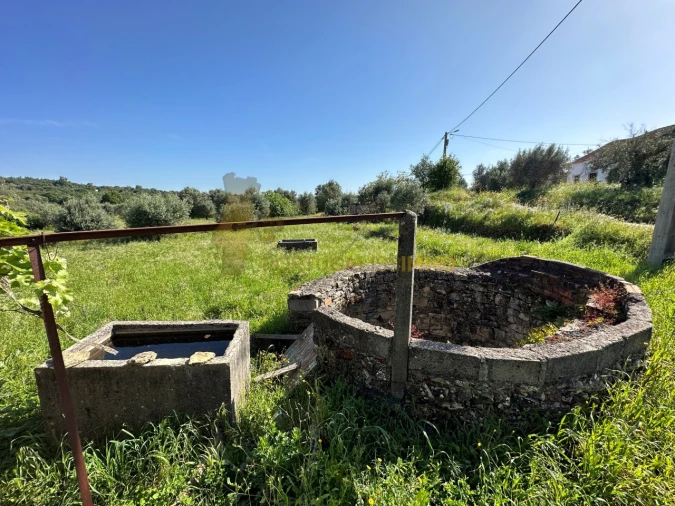 Moradia T2 para Venda em Chãos Foto 36