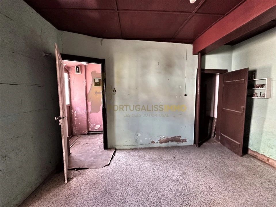 Moradia T4 para Venda em Carregueiros Foto 5