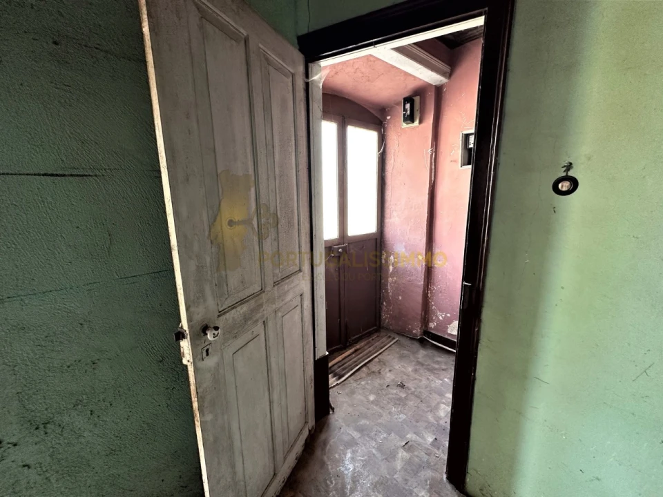 Moradia T4 para Venda em Carregueiros Foto 25