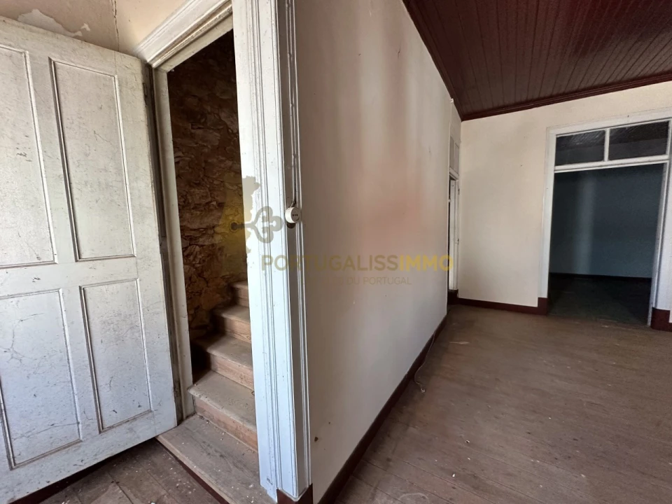 Moradia T4 para Venda em Carregueiros Foto 33