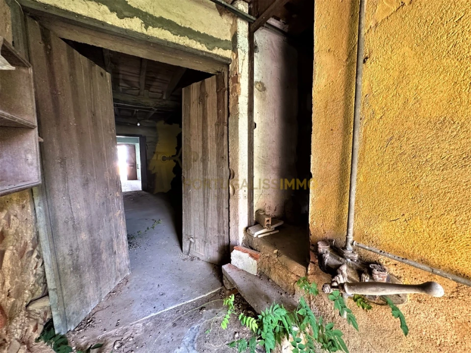 Moradia T4 para Venda em Carregueiros Foto 39