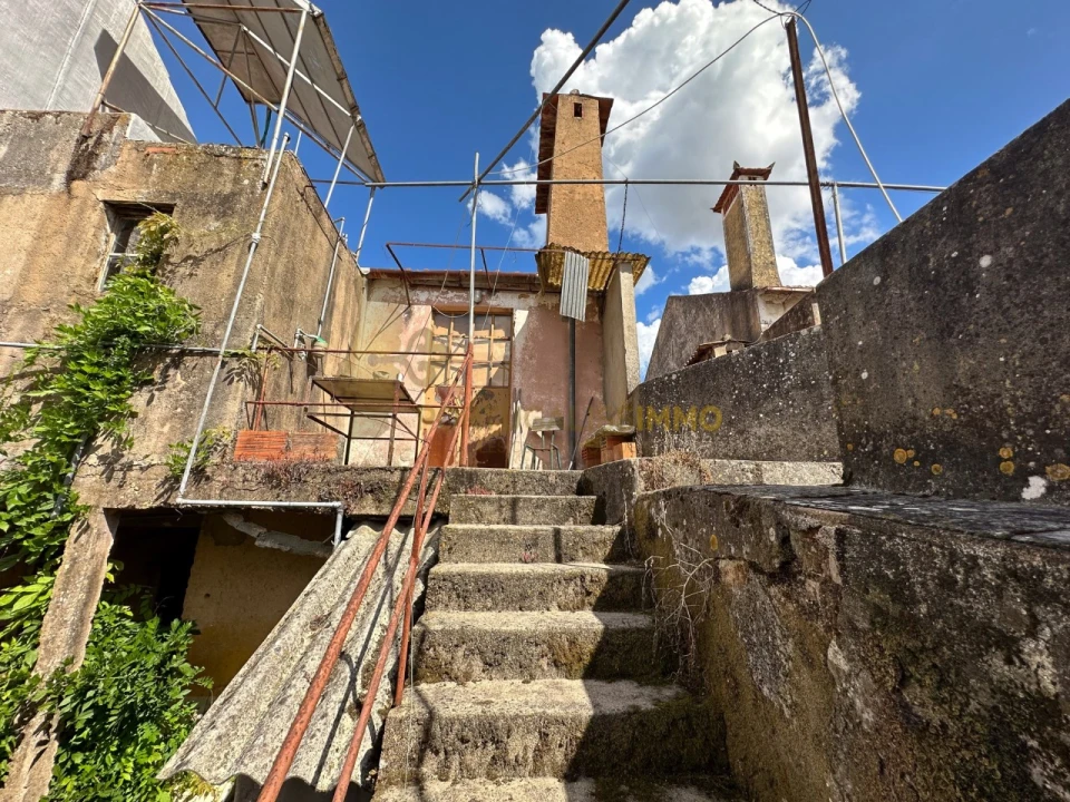 Moradia T4 para Venda em Carregueiros Foto 41