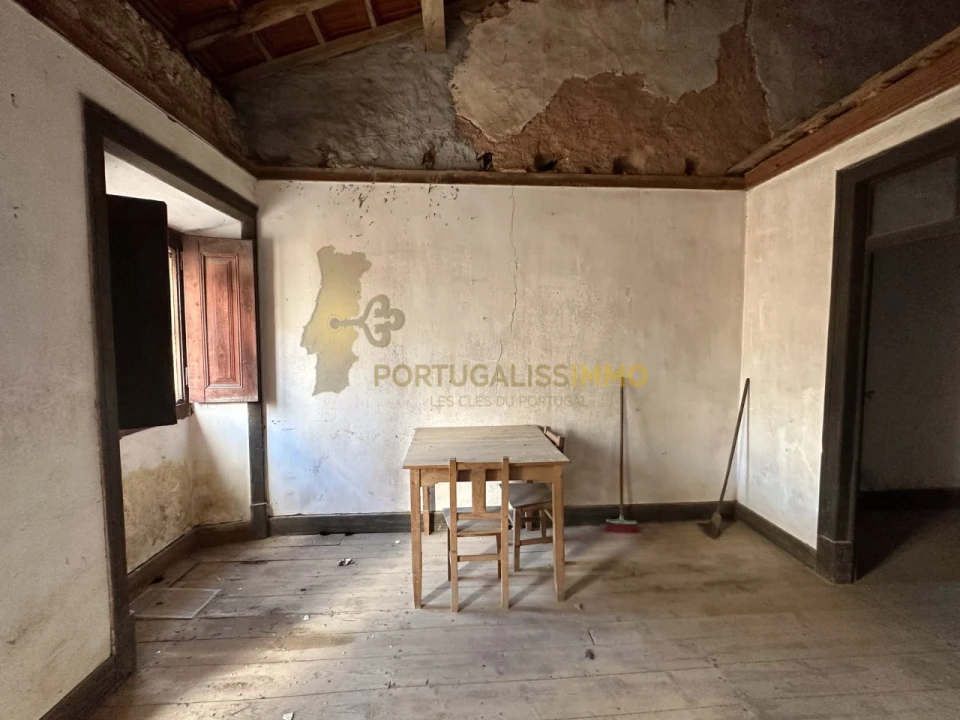 Moradia T4 para Venda em Carregueiros Foto 44