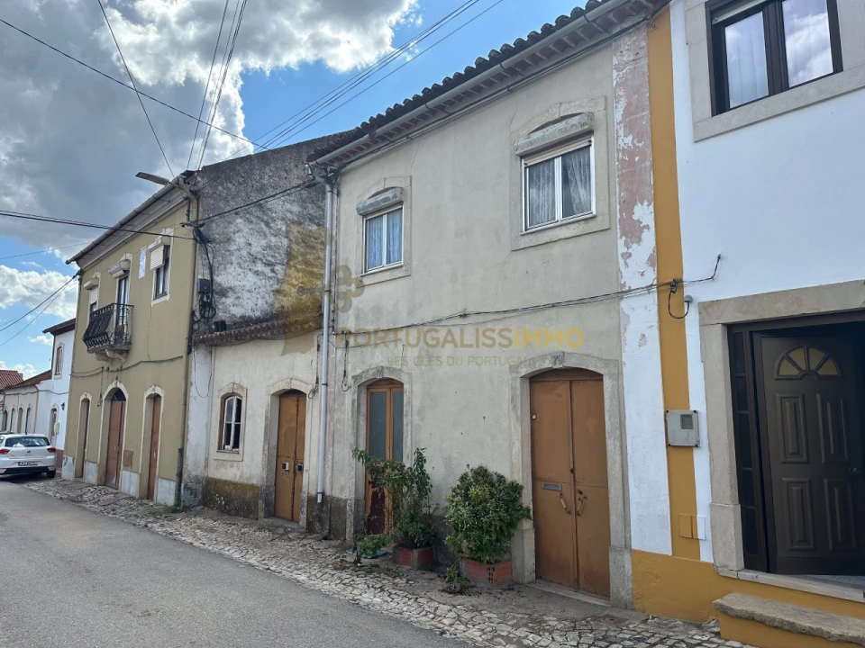 Moradia T4 para Venda em Carregueiros Foto 2