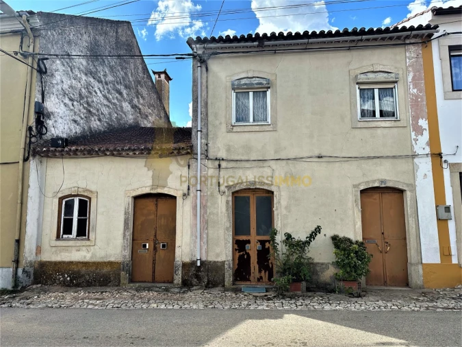 Moradia T4 para Venda em Carregueiros Foto 3