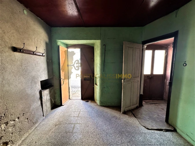 Moradia T4 para Venda em Carregueiros Foto 6