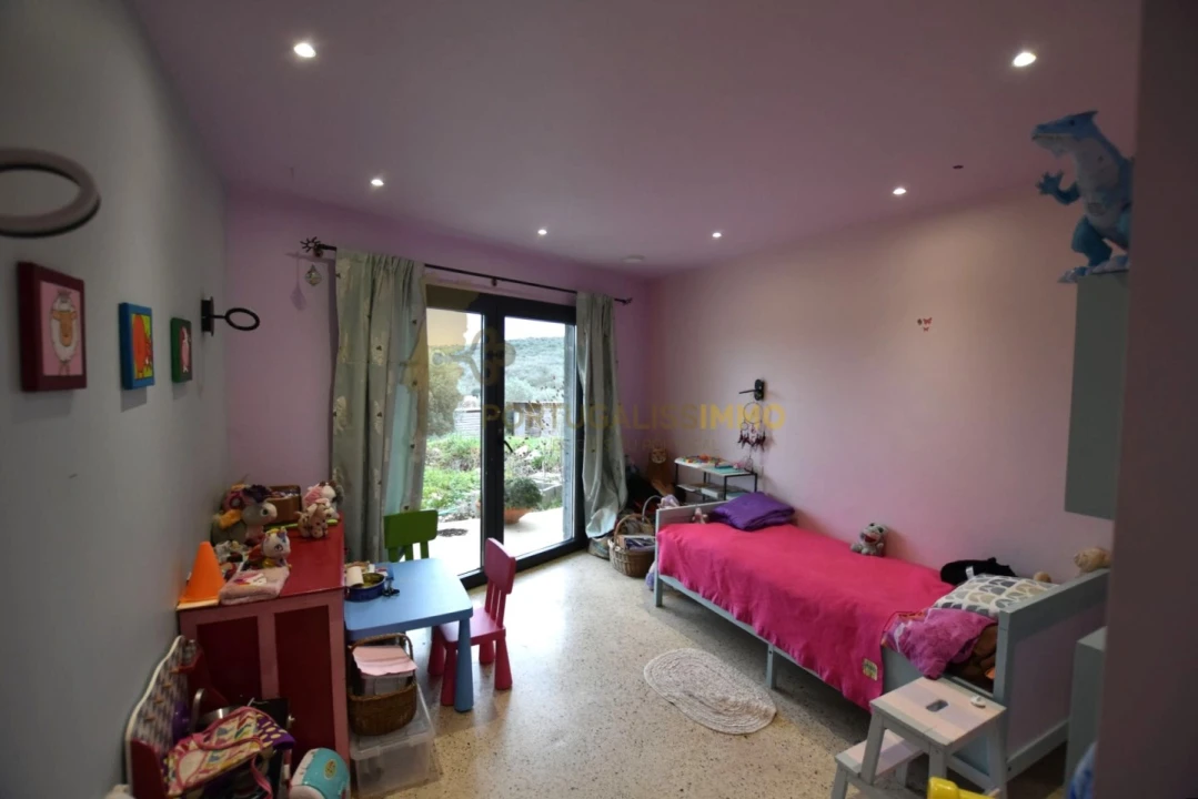 Moradia T5 para Venda em Pussos São Pedro Foto 14