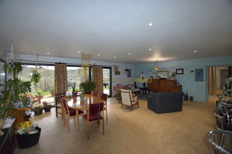 Moradia T5 para Venda em Pussos São Pedro Foto 10