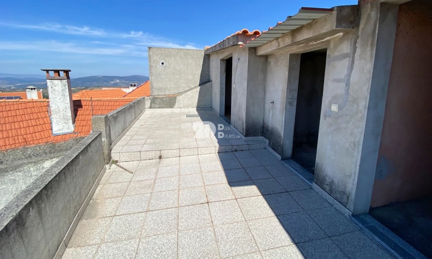 Moradia T3 para Venda em Barcos e Santa Leocádia Foto 2