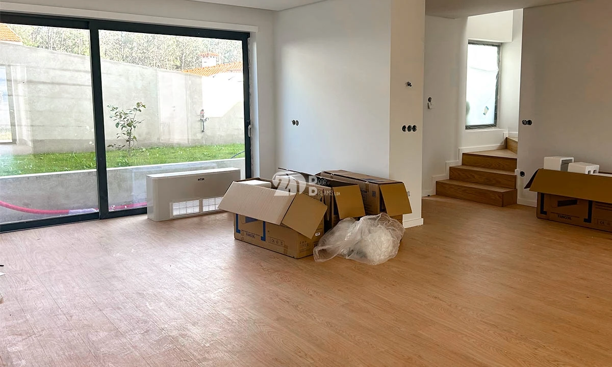 Moradia T4 para Venda em Lemenhe, Mouquim e Jesufrei Foto 5