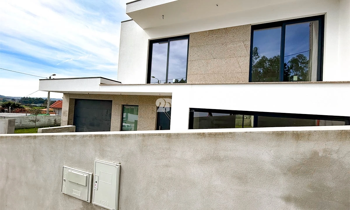 Moradia T4 para Venda em Lemenhe, Mouquim e Jesufrei Foto 2