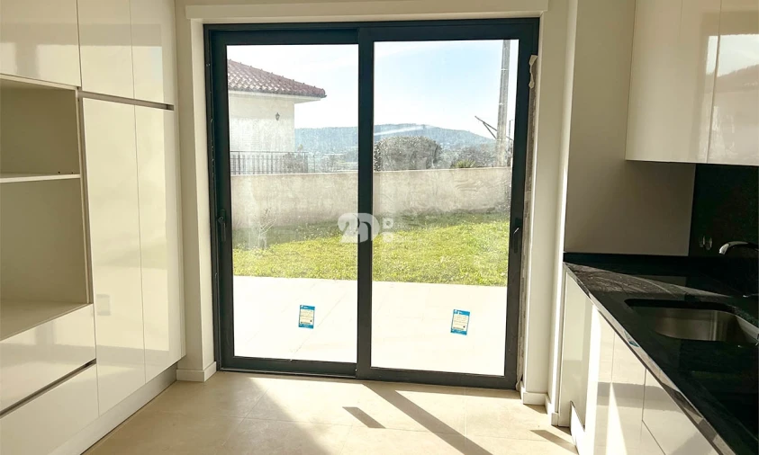 Moradia T4 para Venda em Lemenhe, Mouquim e Jesufrei Foto 9