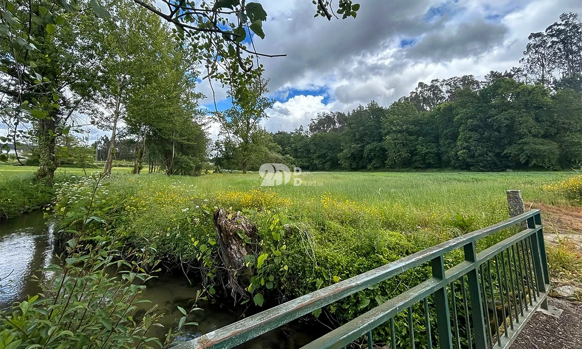 Terreno para Venda em Arnoso (Santa Maria e Santa Eulália) e Sezures Foto 5