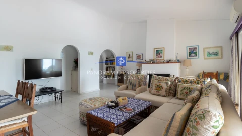 Moradia T4 para Venda em Luz