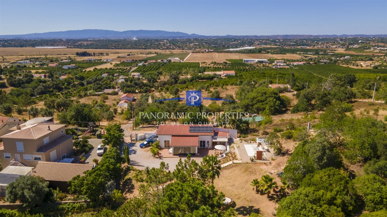 Moradia T2 para Venda em Porches Foto 4