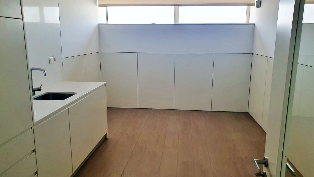 Escritório para Arrendamento em Castêlo da Maia Foto 6