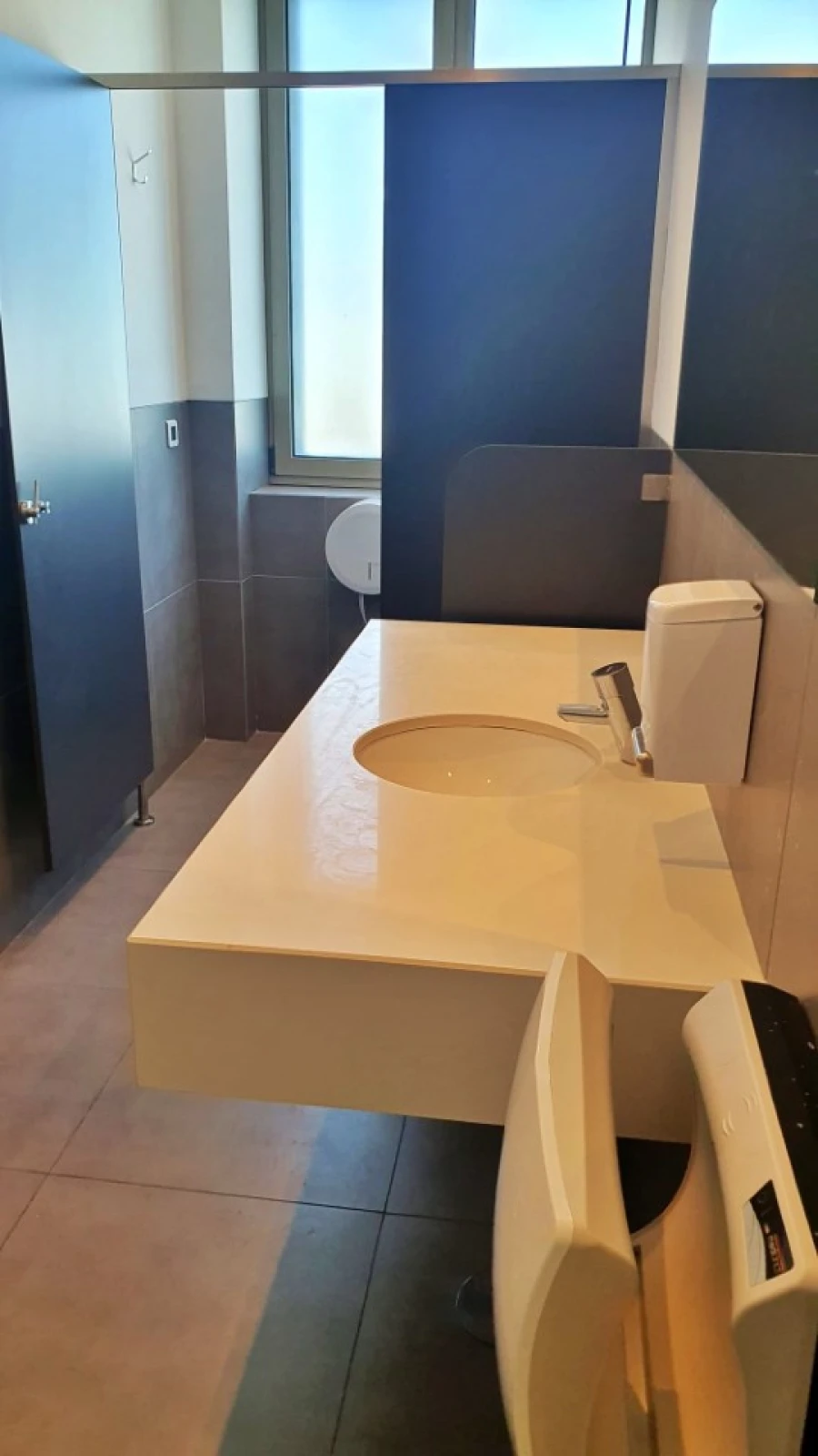 Escritório para Arrendamento em Castêlo da Maia Foto 5