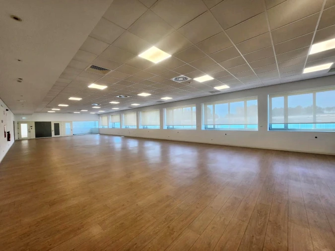 Escritório para Arrendamento em Castêlo da Maia Foto 2