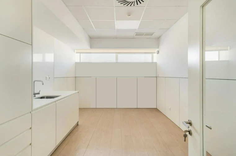 Escritório para Arrendamento em Castêlo da Maia Foto 3