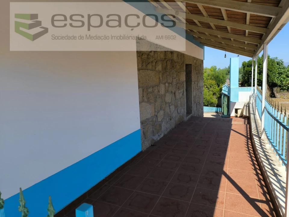 Quinta T2 para Venda em Escalos de Baixo e Mata Foto 6