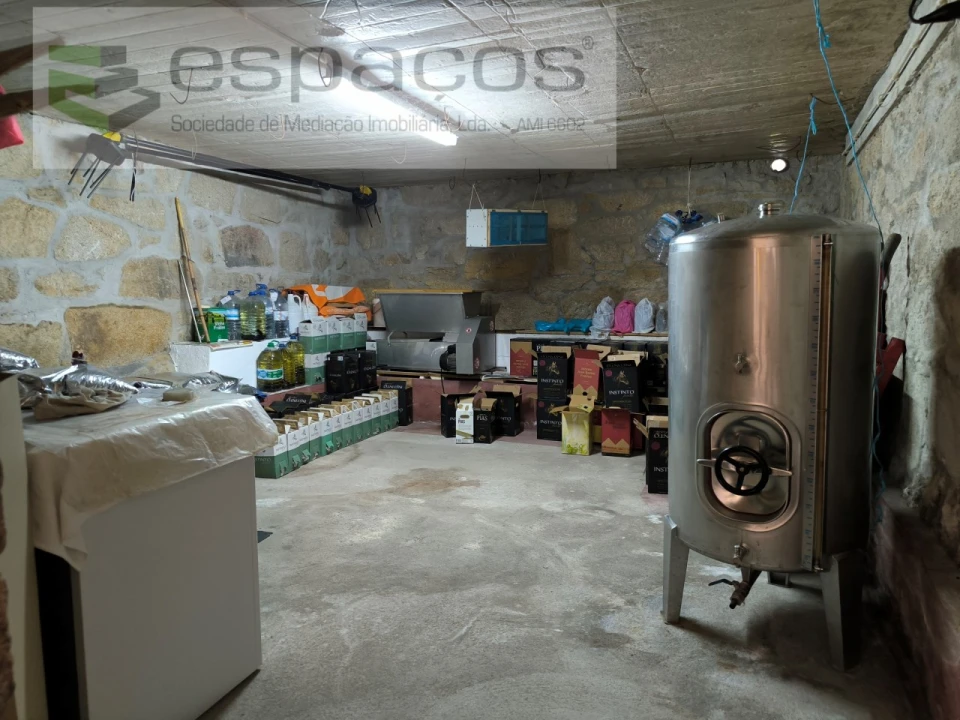 Quinta T2 para Venda em Escalos de Baixo e Mata Foto 17