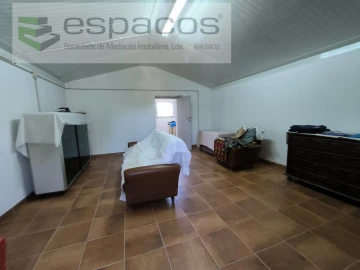 Quinta T2 para Venda em Escalos de Baixo e Mata