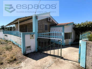 Quinta T2 para Venda em Escalos de Baixo e Mata