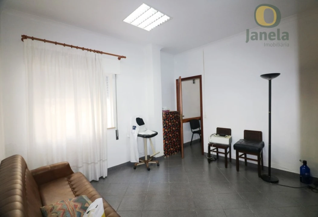 Loja para Venda em Olhão Foto 3