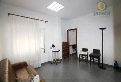 Loja para Venda em Olhão