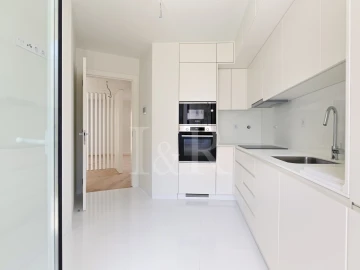 Apartamento T2 para Venda em Areeiro