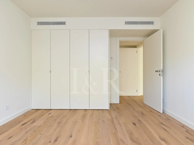 Apartamento T2 para Venda em Areeiro Foto 9