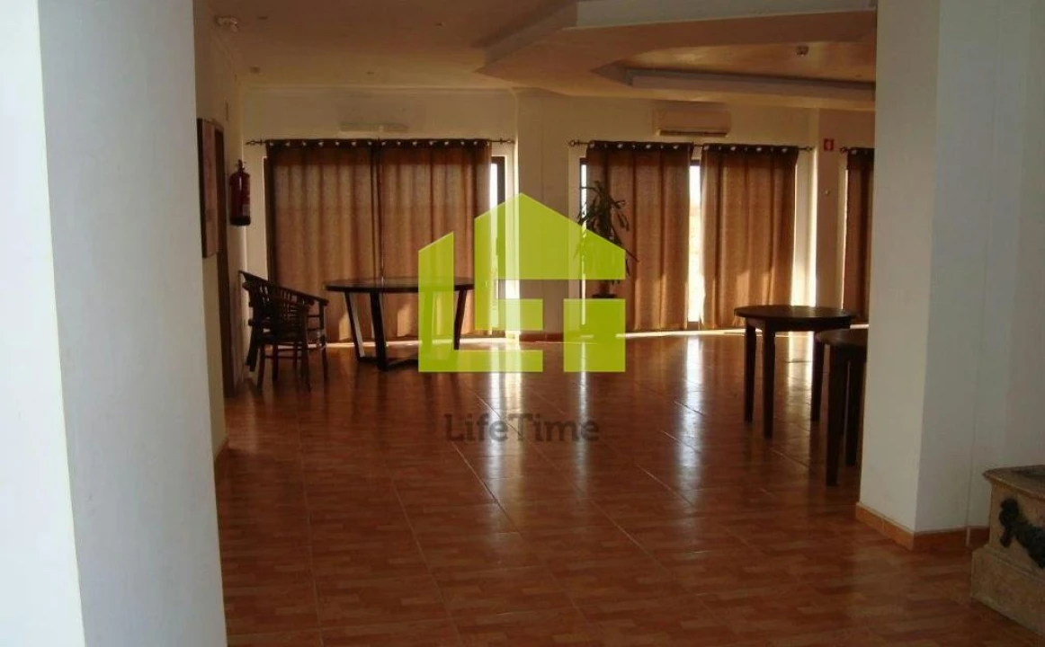 Prédio para Venda em Castro Marim Foto 5