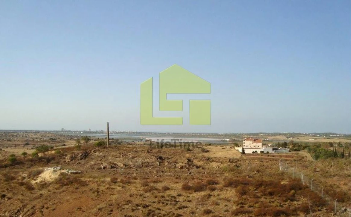 Prédio para Venda em Castro Marim Foto 11