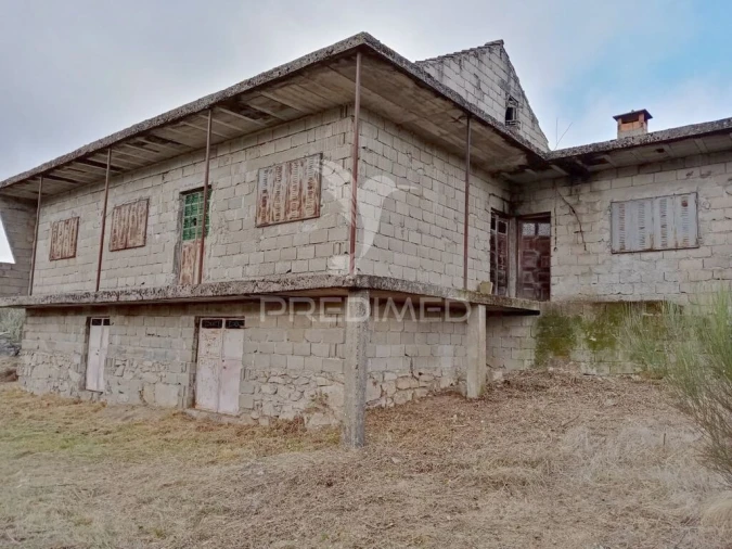 Terreno para Venda em Vila Chã