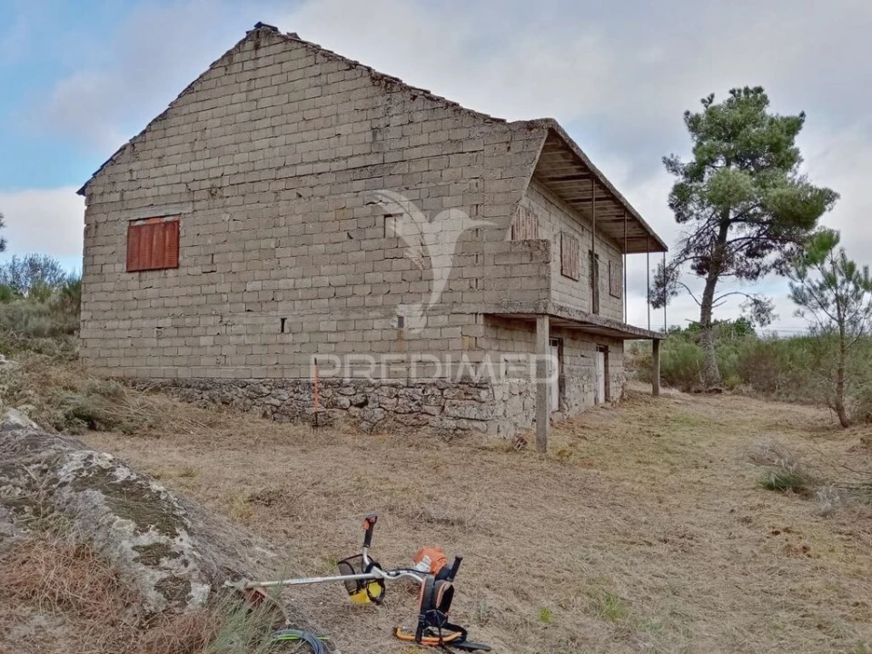 Terreno para Venda em Vila Chã Foto 4
