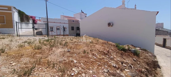 Terreno para Venda em Silves