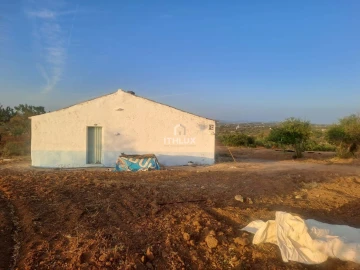 Terreno para Venda em Silves