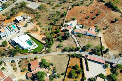 Terreno para Venda em Albufeira e Olhos de Água