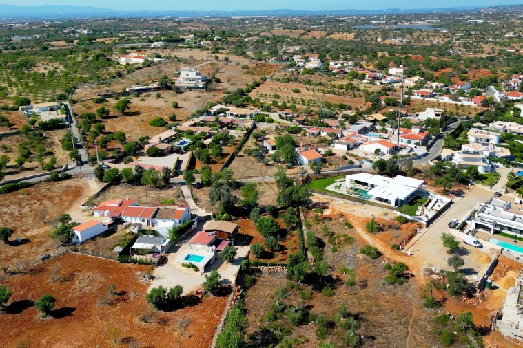 Terreno para Venda em Albufeira e Olhos de Água Foto 12