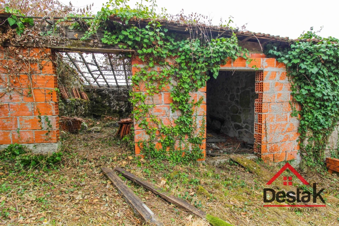 Moradia T0 para Venda em Cambra e Carvalhal de Vermilhas Foto 10