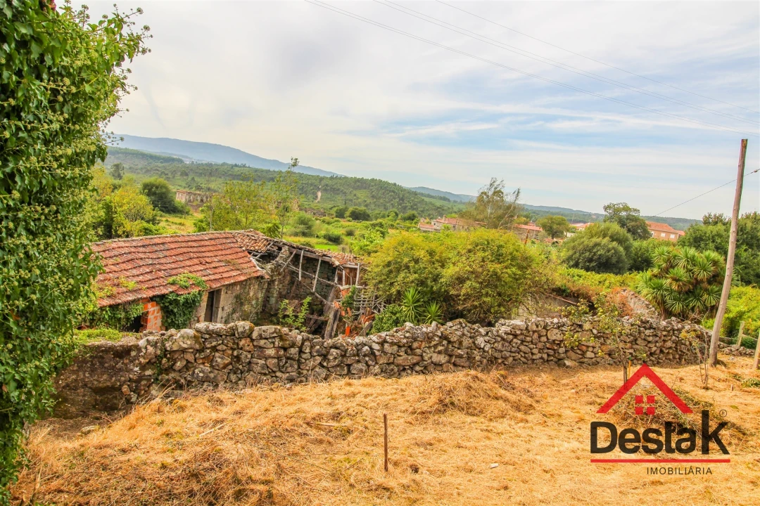 Moradia T0 para Venda em Cambra e Carvalhal de Vermilhas Foto 16