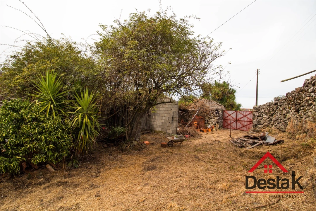 Moradia T0 para Venda em Cambra e Carvalhal de Vermilhas Foto 4