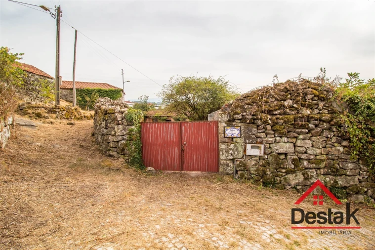 Moradia T0 para Venda em Cambra e Carvalhal de Vermilhas Foto 13