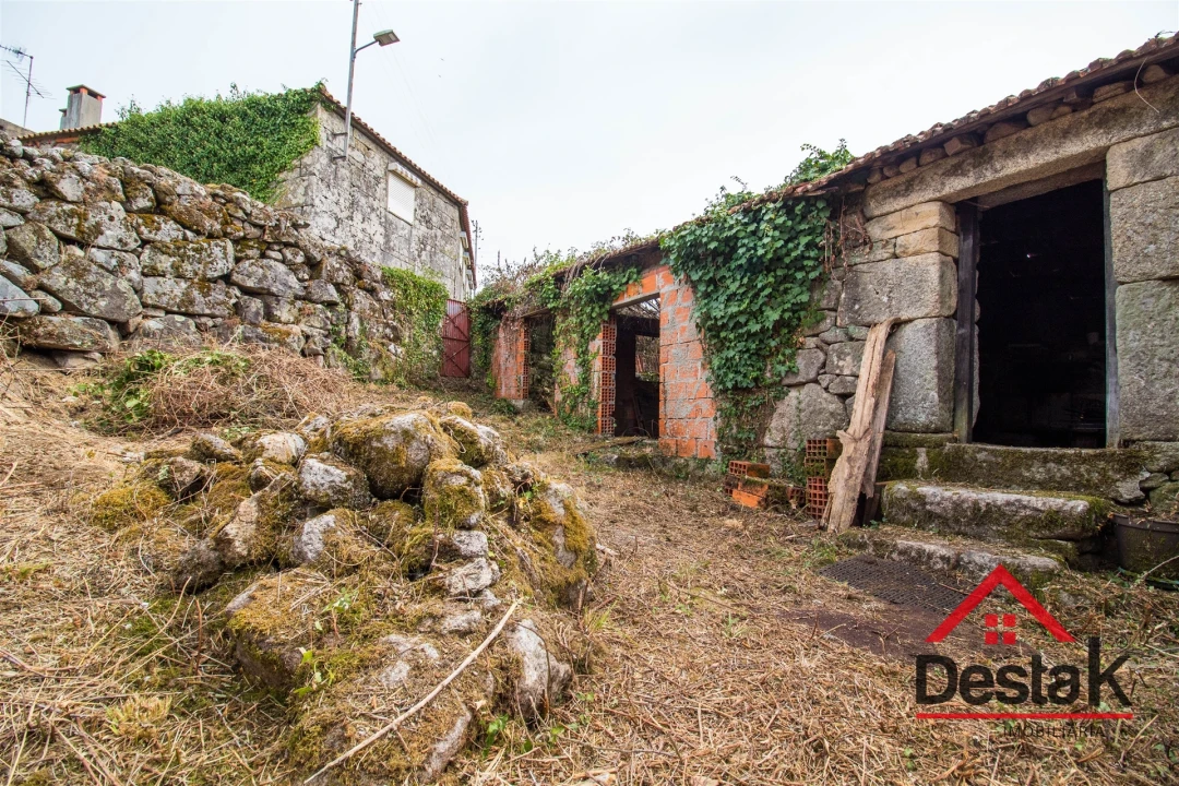 Moradia T0 para Venda em Cambra e Carvalhal de Vermilhas Foto 7