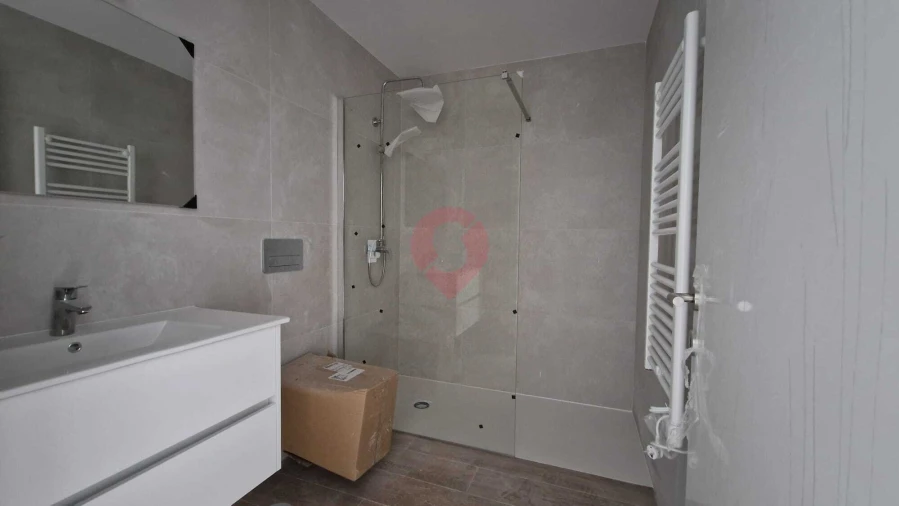 Apartamento T1 para Venda em Monção e Troviscoso Foto 2