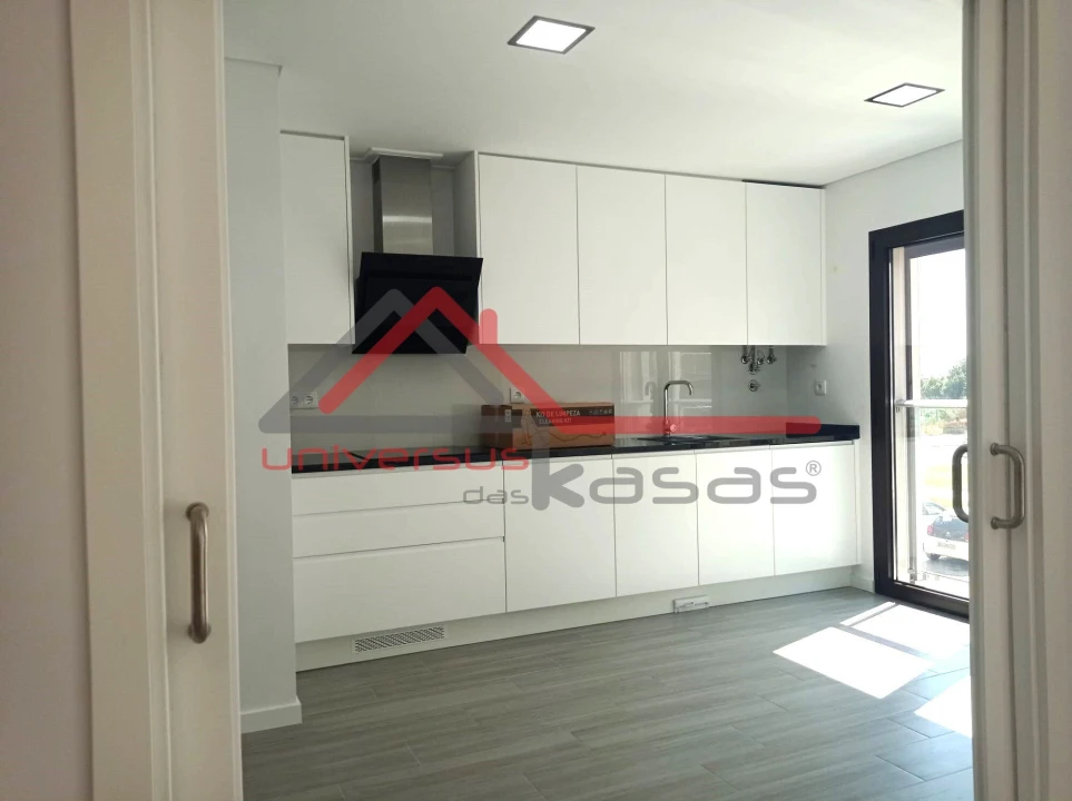 Apartamento T5 para Venda em Montijo e Afonsoeiro Foto 2